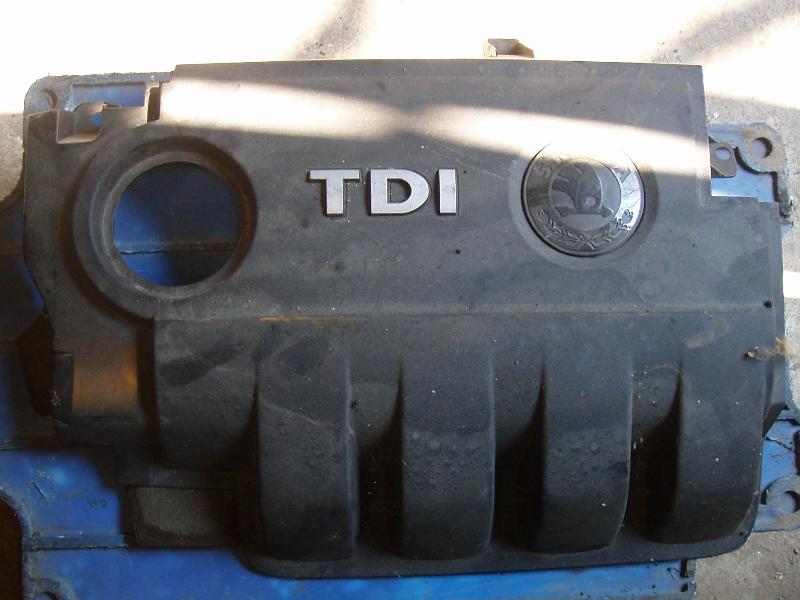 Felső motor burkolat 2.0 PDTDI